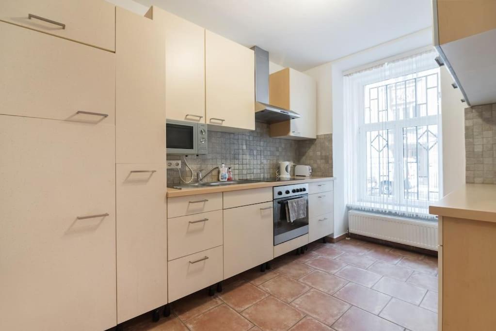 Spacious Central Apartment Відень Екстер'єр фото