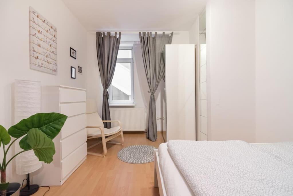 Spacious Central Apartment Відень Екстер'єр фото