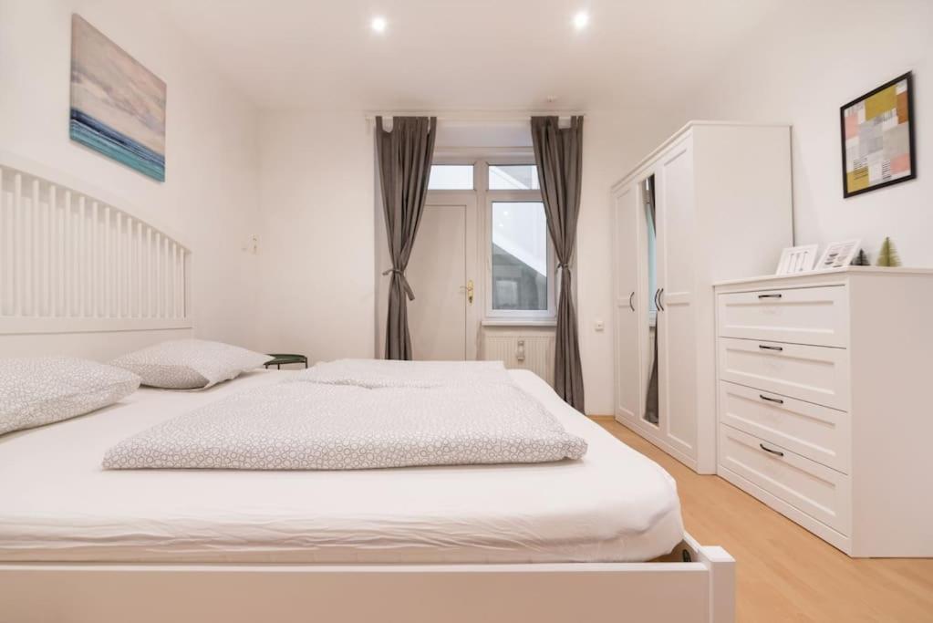 Spacious Central Apartment Відень Екстер'єр фото